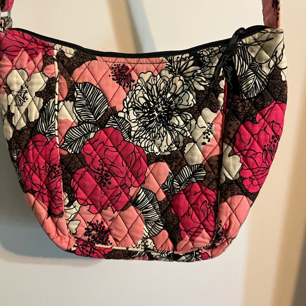 Vera Bradley shoulder bag.  Quilted Mocha Rose print.  Great condition! - Picture 5 of 7
